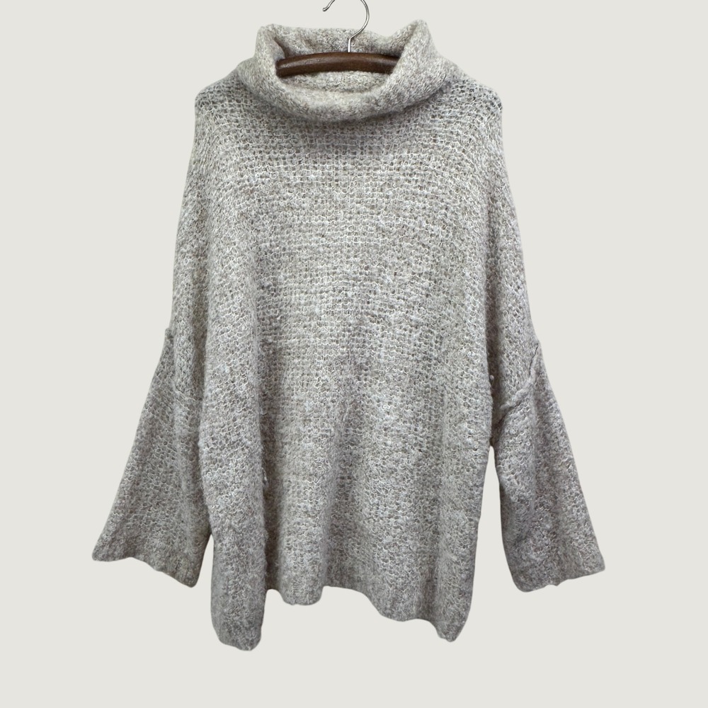 Free People Alpaca Blend Turtleneck Sweater M Beige Oversized Boho Cozy Knit